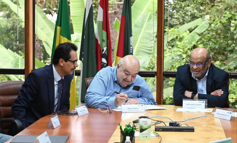 Estado e BRDE firmam compromissos com RPPNs no projeto de créditos de biodiversidade