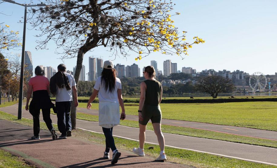 Abril terá chuva abaixo e temperatura acima da média na maior parte do Paraná