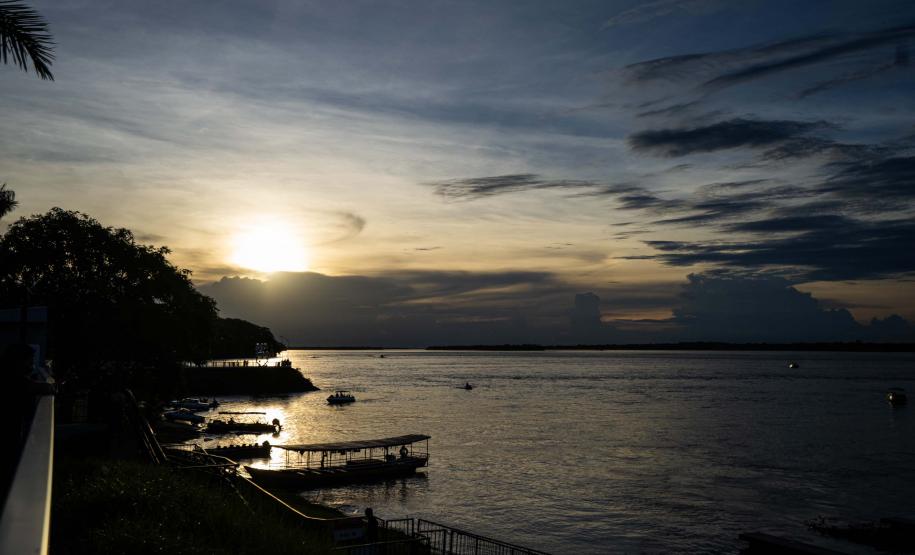 Fim de semana antes do feriado terá sol e tempo estável em todo o Paraná