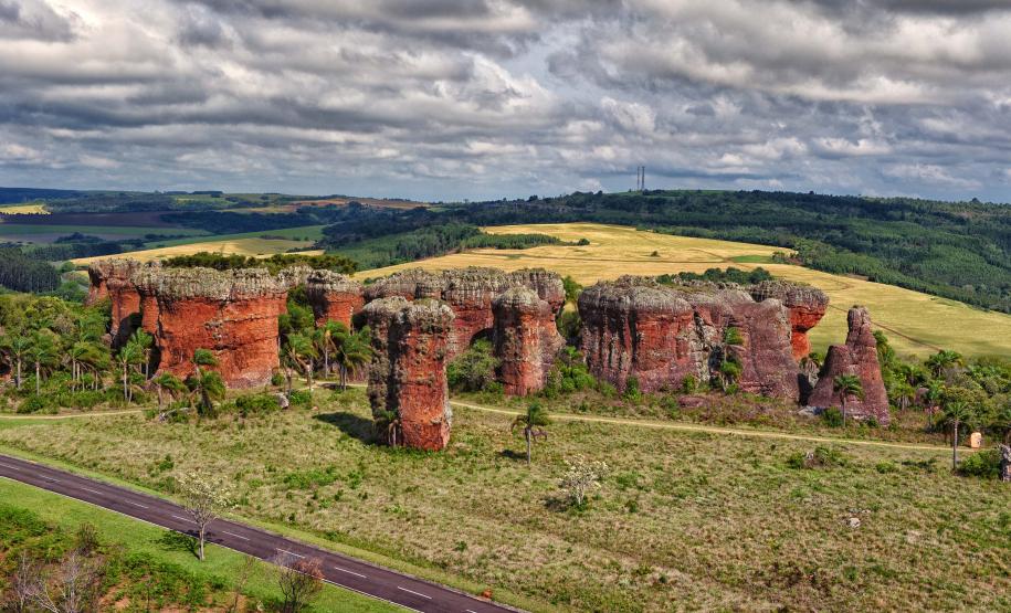 Parque Estadual de Vila Velha: patrimônio histórico e cultural do Paraná
