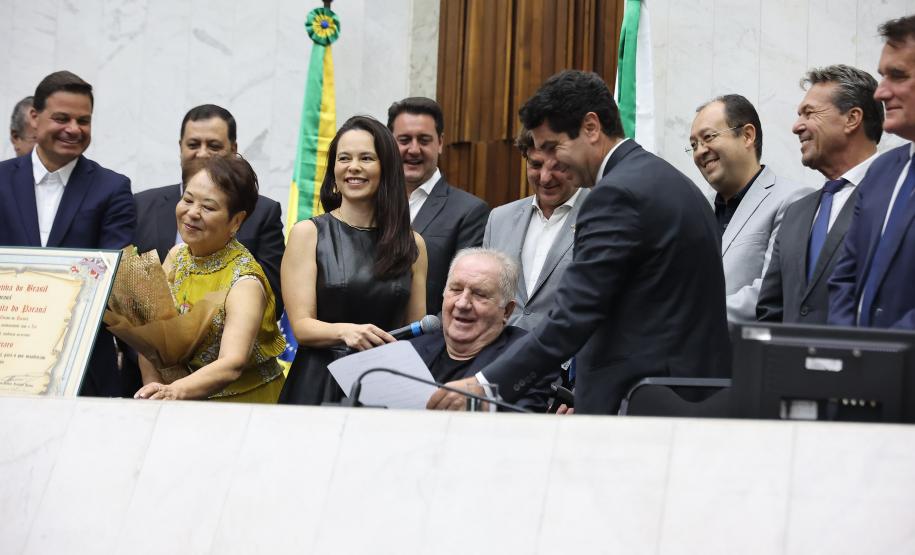 Governador participa da entrega do título de Cidadão Benemérito a José Luiz Scroccaro