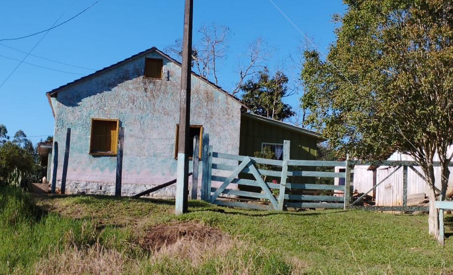 Instituto Água e Terra entregou mais 24 matrículas de imóveis regularizados em Cerro Azul, na Região Metropolitana de Curitiba