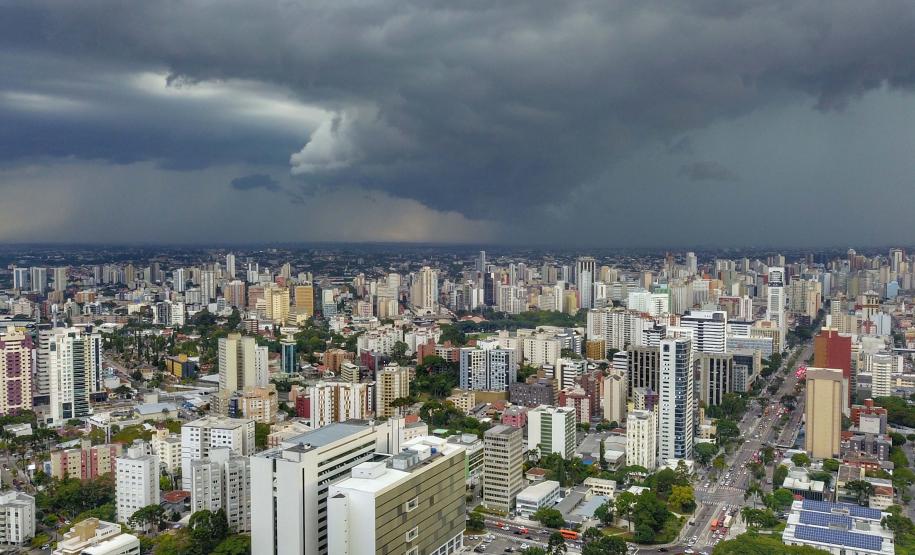 Maio registrou chuvas acima e temperaturas abaixo da média no Paraná, aponta Simepar