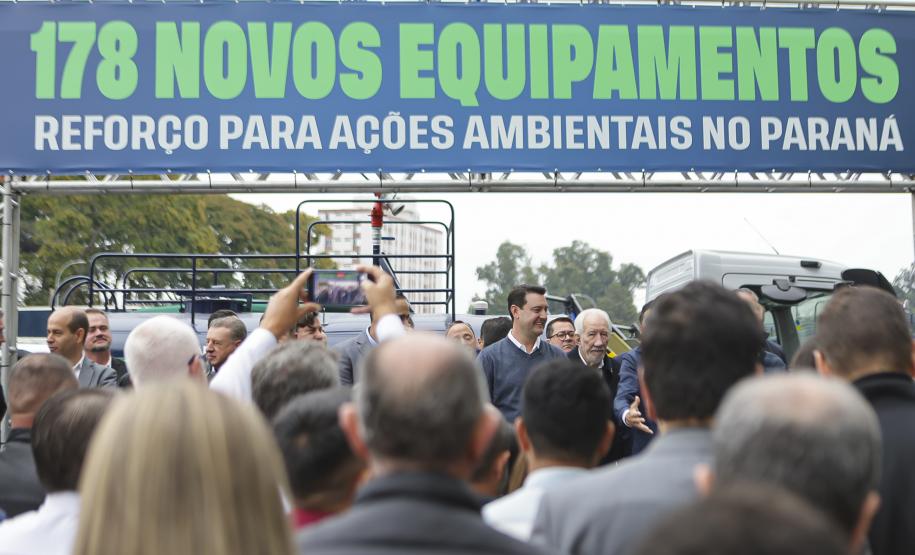 R$ 70,8 milhões: governador entrega veículos e equipamentos para fortalecer gestão ambiental