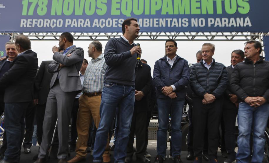 R$ 70,8 milhões: governador entrega veículos e equipamentos para fortalecer gestão ambiental