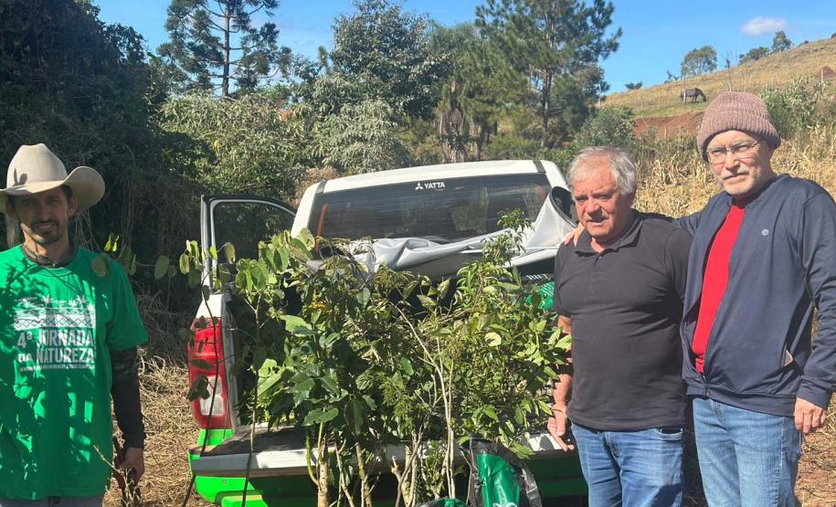 Com entrega de mudas, Semana do Meio Ambiente ajuda a regenerar 4,8 hectares no Paraná