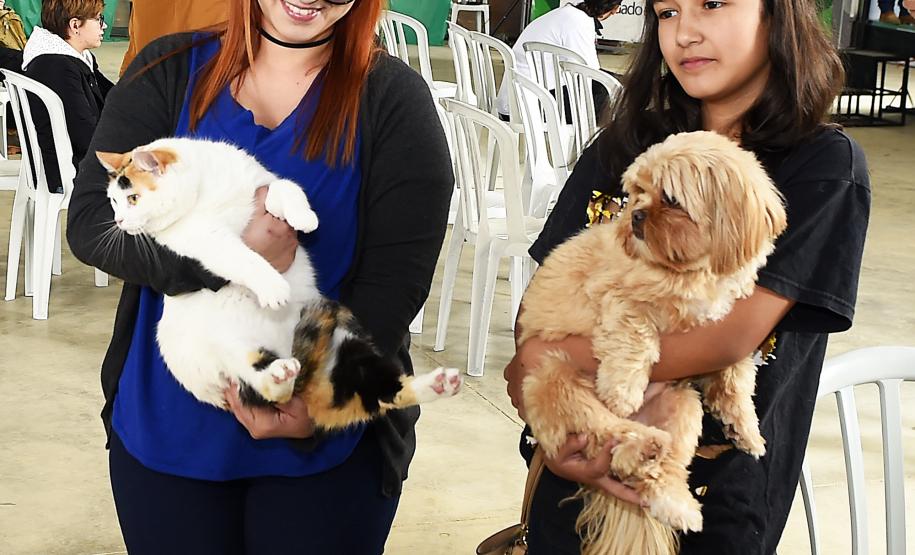 Vet-Móvel Paraná inicia atendimentos em Campo Magro e Bocaiúva do Sul
