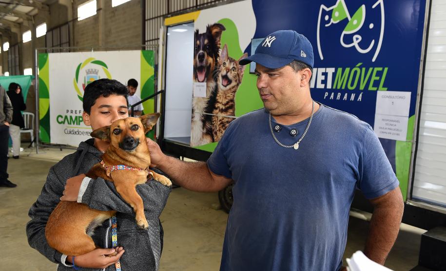 Vet-Móvel Paraná inicia atendimentos em Campo Magro e Bocaiúva do Sul