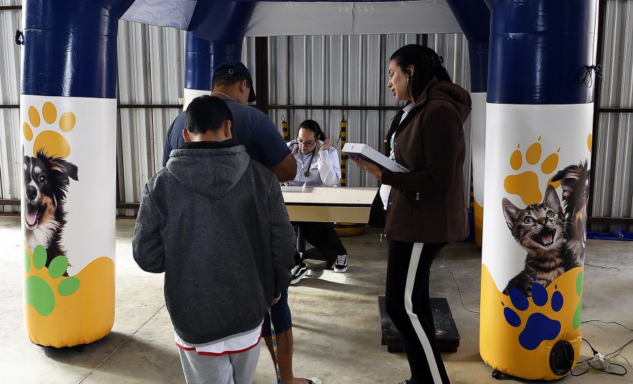 Vet-Móvel Paraná inicia atendimentos em Campo Magro e Bocaiúva do Sul
