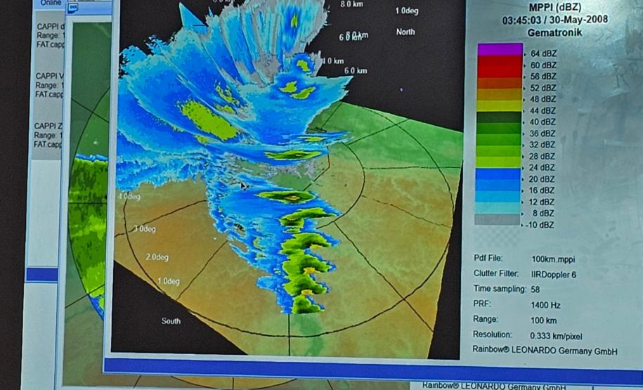 Na Alemanha, equipes do IAT e Simepar concluem testes de novo radar meteorológico