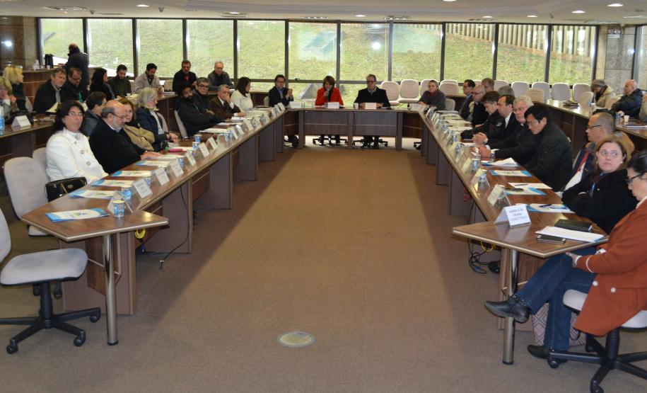 Secretário do Meio Ambiente do Paraná, Antonio Carlos Bonett durante a 29ª reunião ordinária do Conselho Estadual de Recurso Hídricos do Paraná, evento coordenado pela secretaria estadual do Meio Ambiente e Recursos Hídricos (SEMA). Curitiba, 19/07/2017.Foto: Divulgação Sema