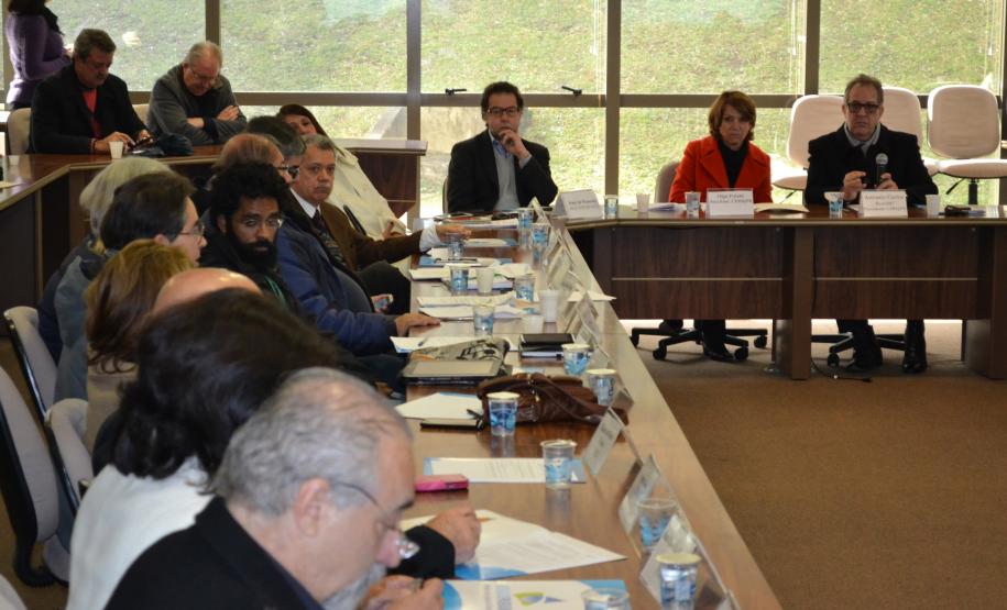 Secretário do Meio Ambiente do Paraná, Antonio Carlos Bonett durante a 29ª reunião ordinária do Conselho Estadual de Recurso Hídricos do Paraná, evento coordenado pela secretaria estadual do Meio Ambiente e Recursos Hídricos (SEMA). Curitiba, 19/07/2017.Foto: Divulgação Sema