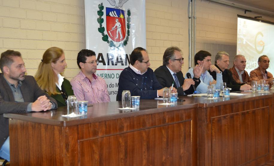 O Governo do Paraná, por meio da Secretaria do Meio Ambiente e Recursos Hídricos, em parceria com Itaipu Binacional e Ministério do Meio Ambiente, promove o 2º Encontro Formativo do Programa Nacional de Formação e Capacitação de Gestores Ambientais (PNC), em Guarapuava. Simultaneamente acontece o 2º Seminário Regional do Meio Ambiente. A capacitação teve início nesta quinta-feira (24) e segue até o final da tarde de sexta-feira (25).Guarapuava, 24/08/2017.Foto: Divulgação SEMA