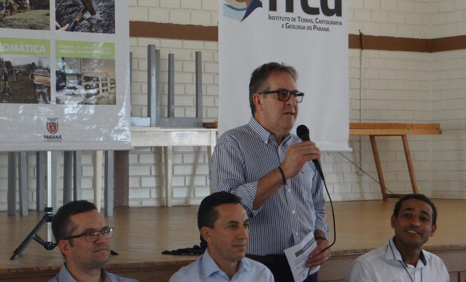 A Secretaria de Estado do Meio Ambiente e Recursos Hídricos e o Instituto de Terras, Cartografia e Geologia do Paraná (ITCG) entregaram nesta sexta-feira (10) o mapeamento de áreas de risco de Marmeleiro, região sudoeste do Estado