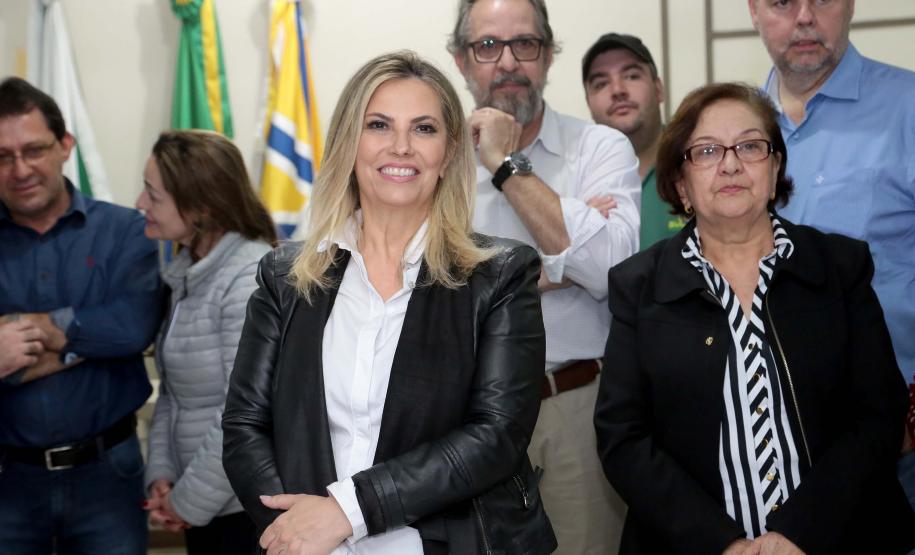 Em solenidade na Câmara Municipal de Francisco Beltrão, neste sábado (30), a governadora Cida Borghetti anunciou R$ 87 milhões para obras de infraestrutura a ações na região Sudoeste. Dos recursos, R$ 76,6 milhões fazem parte do Programa Estadual de Recuperação e Conservação de Estradas, que tem R$ 1,5 bilhão para melhorias na malha rodoviária estadual.-. Francisco Beltrão,30/06/2018 Foto:Jaelson Lucas / ANPr