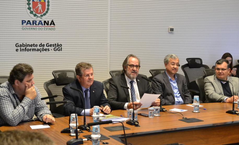 Foi lançada na manhã desta segunda-feira (19) a publicação com os resultados do Inventário Florestal Nacional no Paraná, em cerimônia realizada no Palácio Iguaçu