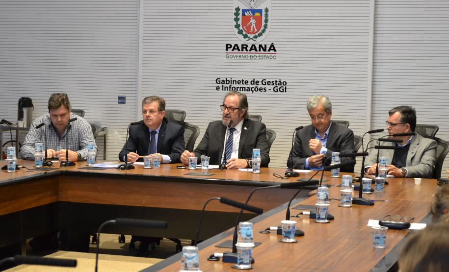 Foi lançada na manhã desta segunda-feira (19) a publicação com os resultados do Inventário Florestal Nacional no Paraná, em cerimônia realizada no Palácio Iguaçu