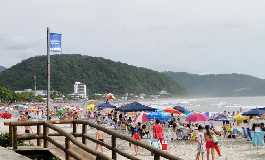 Boletim do IAP apontaapenas Ponta da Pita comolocal impróprio para banhoFoto: IAP