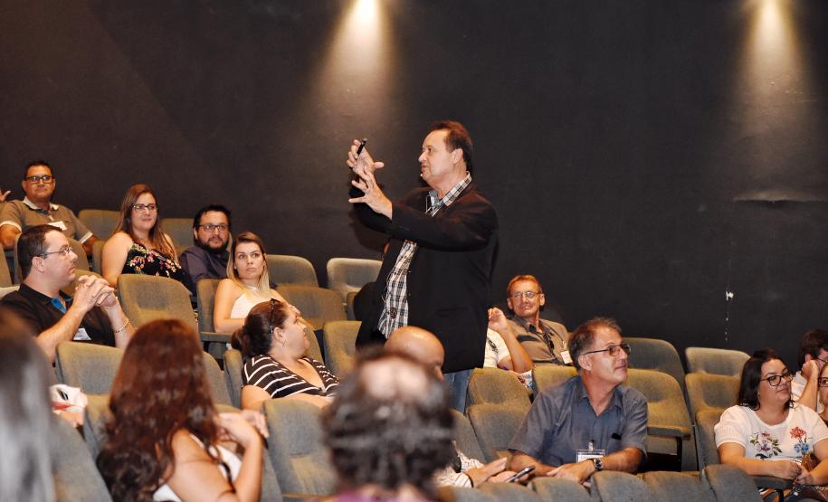 Estado e municípios debatem gestão de resíduos sólidos