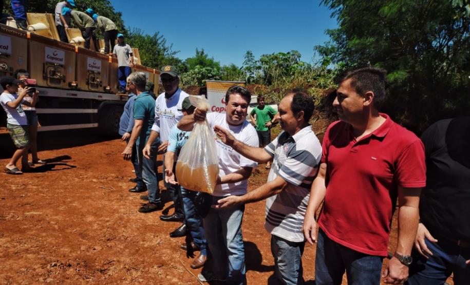 Governo promove soltura de peixes e plantio de árvores no Interior Governo promove soltura de peixes e plantio de árvores no Interior