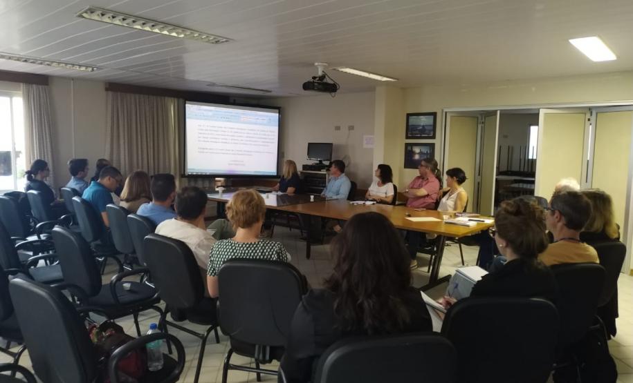 2ª Reunião do Comitê Gestor das Coleções Biológicas Científicas do Paraná 2ª Reunião do Comitê Gestor das Coleções Biológicas Científicas do Paraná