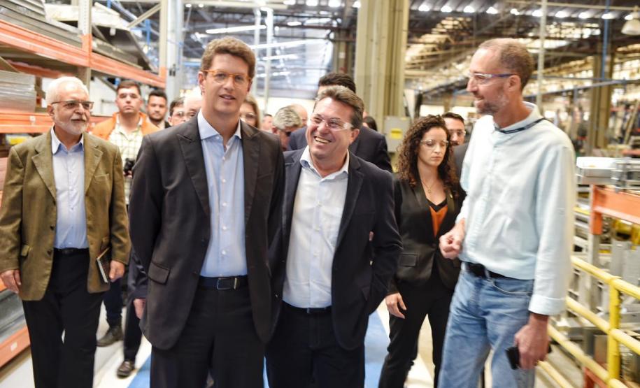 Ministro do Meio Ambiente conhece tecnologias sustentáveis no Paraná Ministro do Meio Ambiente conhece tecnologias sustentáveis no Paraná