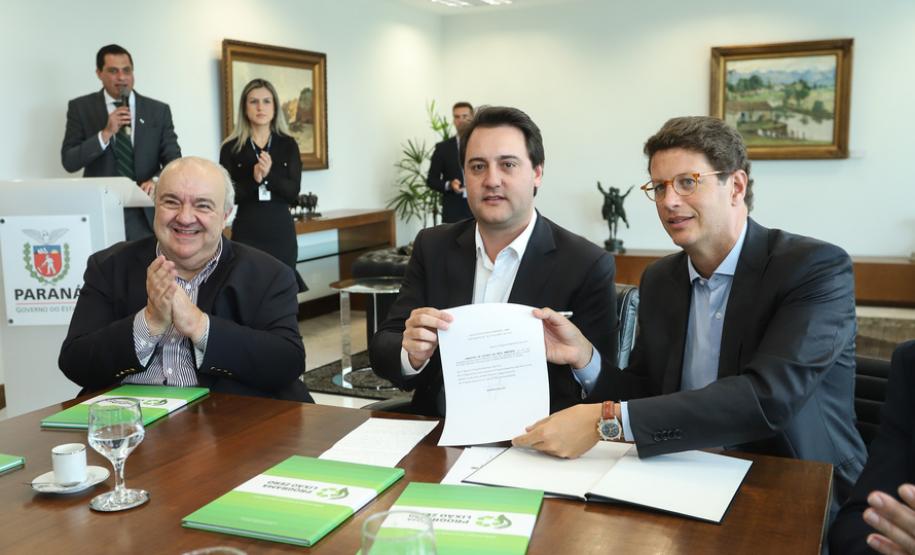 Paraná recebe programa nacional que busca acabar com lixões Paraná recebe programa nacional que busca acabar com lixões