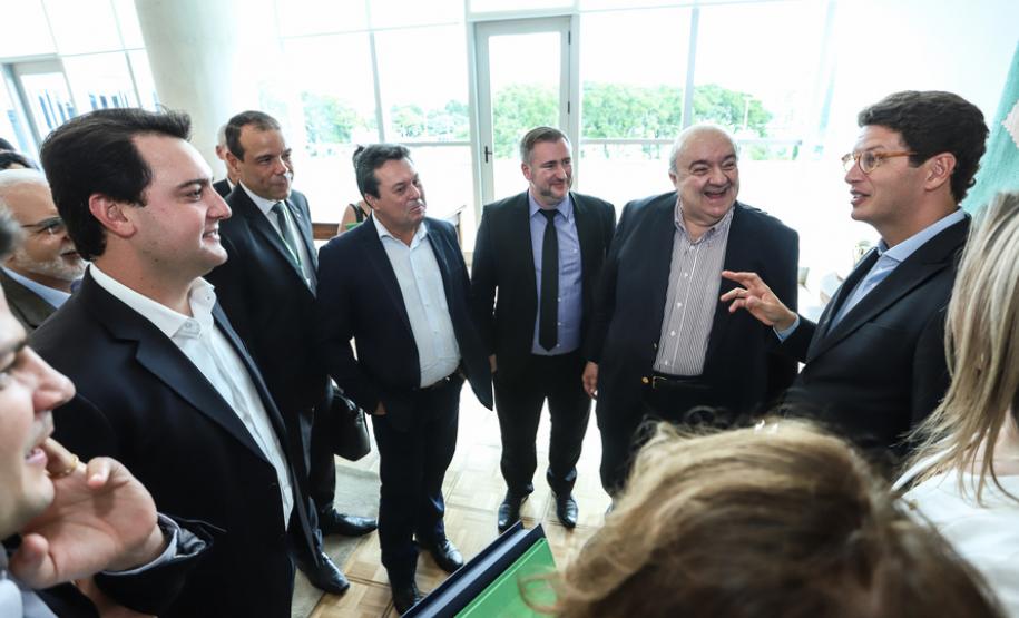 Paraná recebe programa nacional que busca acabar com lixões Paraná recebe programa nacional que busca acabar com lixões