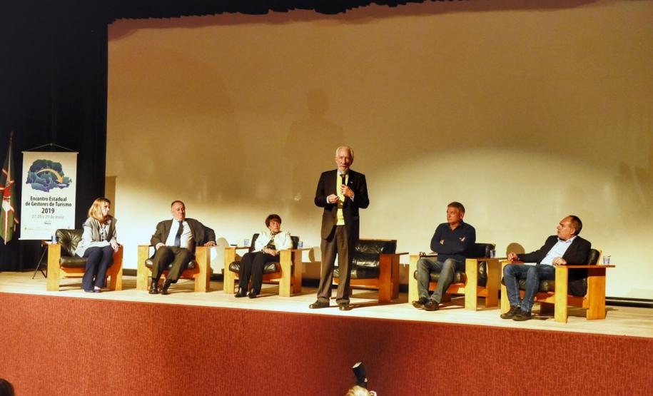 Encontro Estadual de Turismo capacita gestores dos municípios