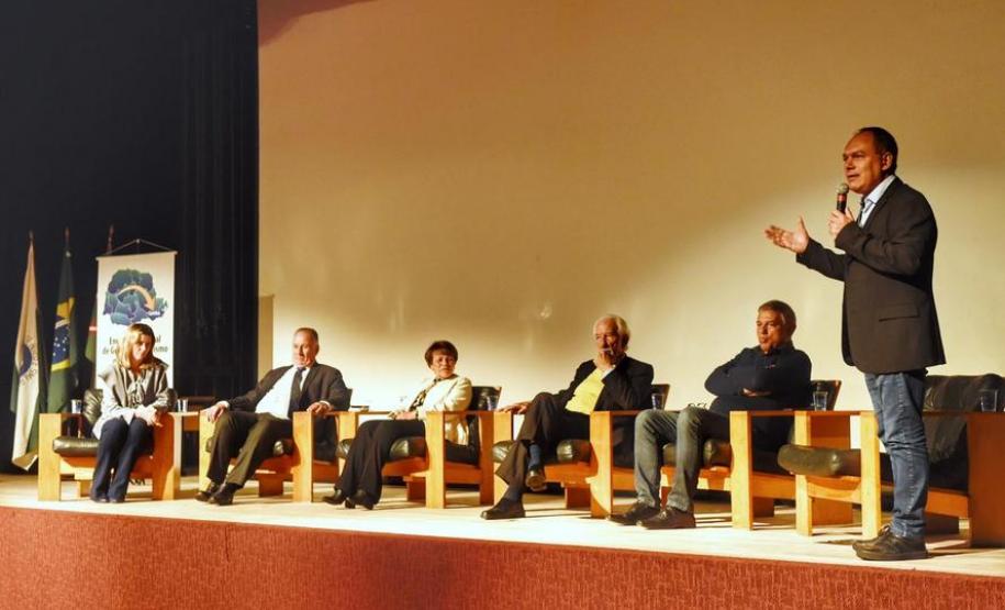 Encontro Estadual de Turismo capacita gestores dos municípios