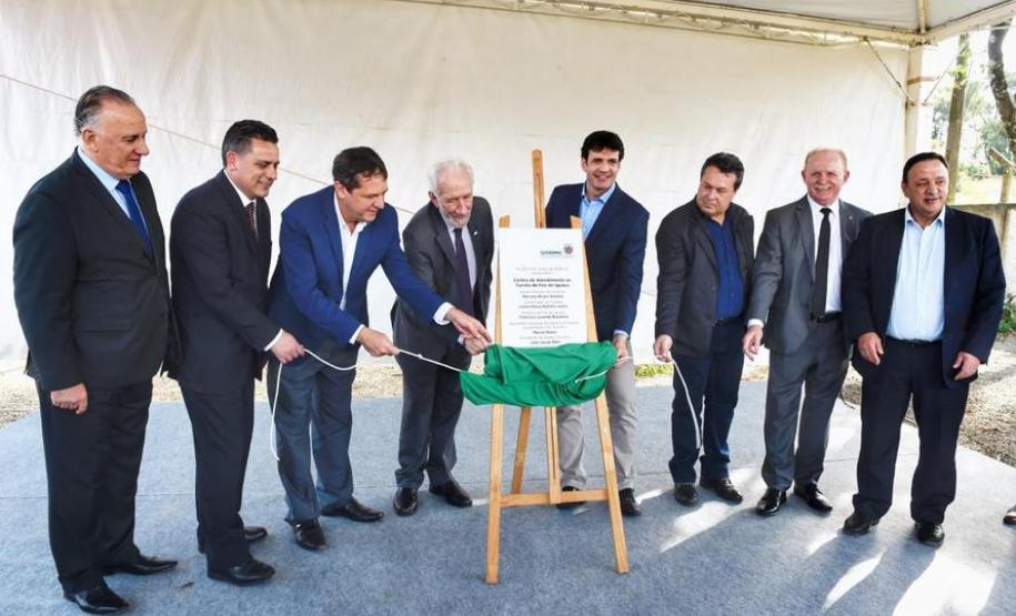 Vice-governador participa da entrega de centro do turista