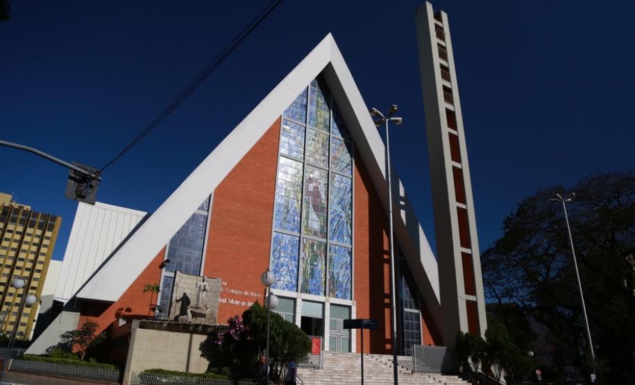 Santuários e celebrações compõem o turismo religioso do Paraná Santuários e celebrações compõem o turismo religioso do Paraná