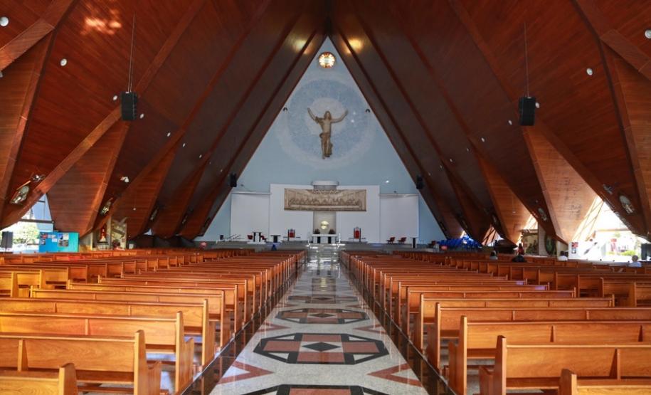 Santuários e celebrações compõem o turismo religioso do Paraná Santuários e celebrações compõem o turismo religioso do Paraná