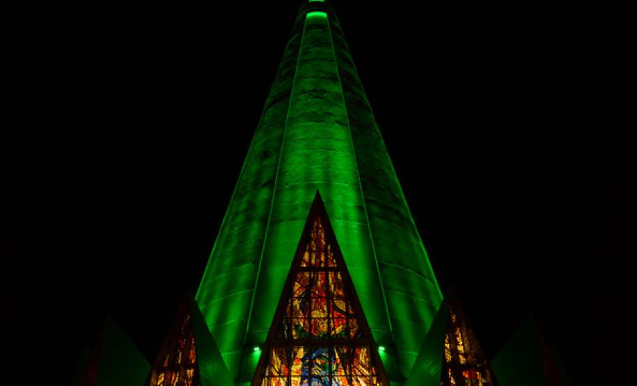 Santuários e celebrações compõem o turismo religioso do Paraná