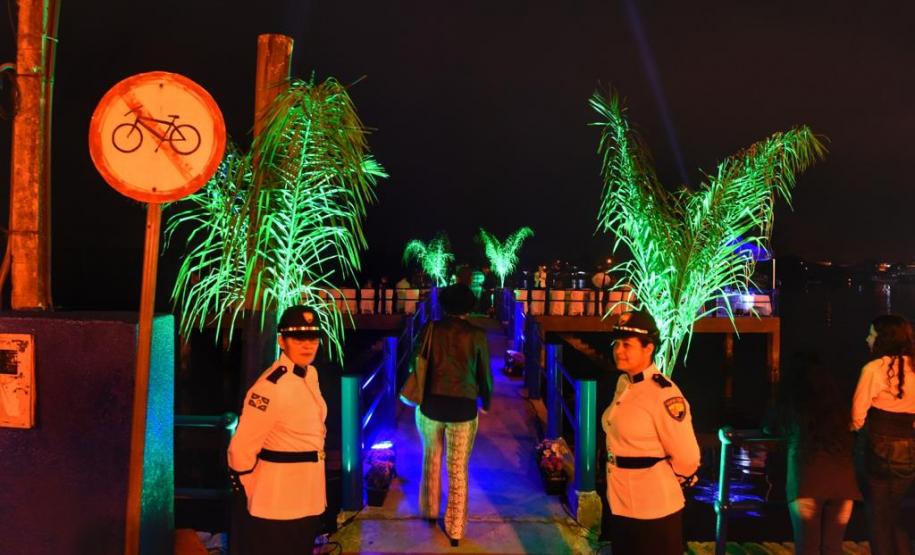 Espetáculo na baía de Paranaguá comemora 371 anos do aniversário do município