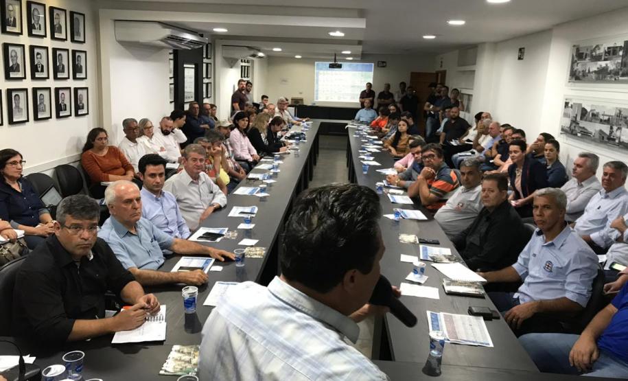 Governo e municípios discutem sobre gestão ambiental em Maringá