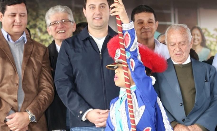 367 famílias recebem títulos de propriedade de imóveis no Litoral