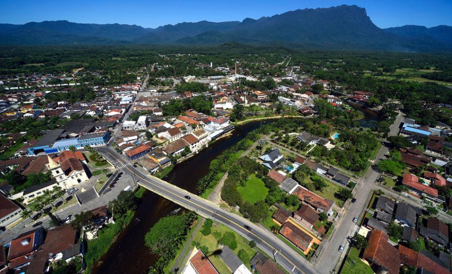 Paraná faz mapeamento para prevenir desastres na Serra do Mar