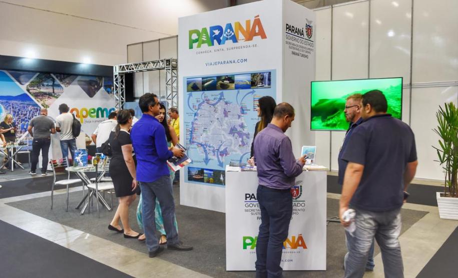 Governo mostra em evento potencial do turismo náutico do Paraná Governo mostra em evento potencial do turismo náutico do Paraná