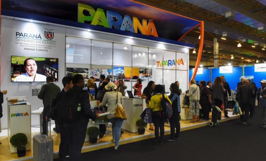 Paraná participa da maior feira de negócios e turismo do Brasil Paraná participa da maior feira de negócios e turismo do Brasil