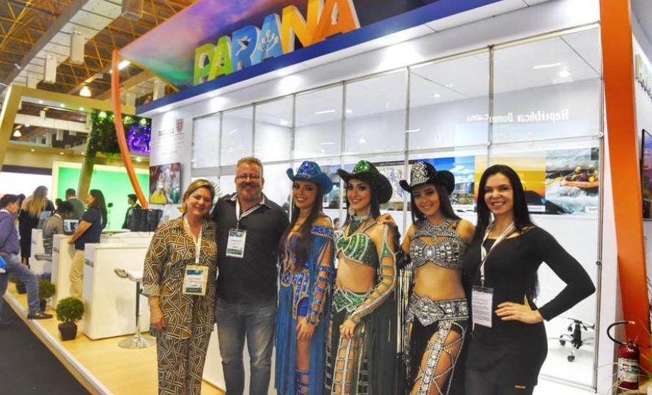 Paraná participa da maior feira de negócios e turismo do Brasil Paraná participa da maior feira de negócios e turismo do Brasil