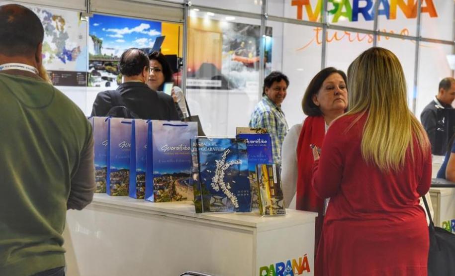 Paraná participa da maior feira de negócios e turismo do Brasil Paraná participa da maior feira de negócios e turismo do Brasil