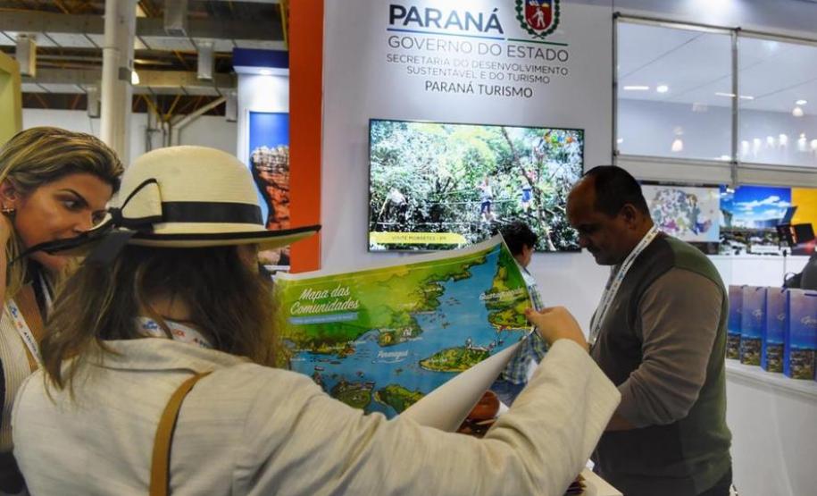 Paraná participa da maior feira de negócios e turismo do Brasil Paraná participa da maior feira de negócios e turismo do Brasil