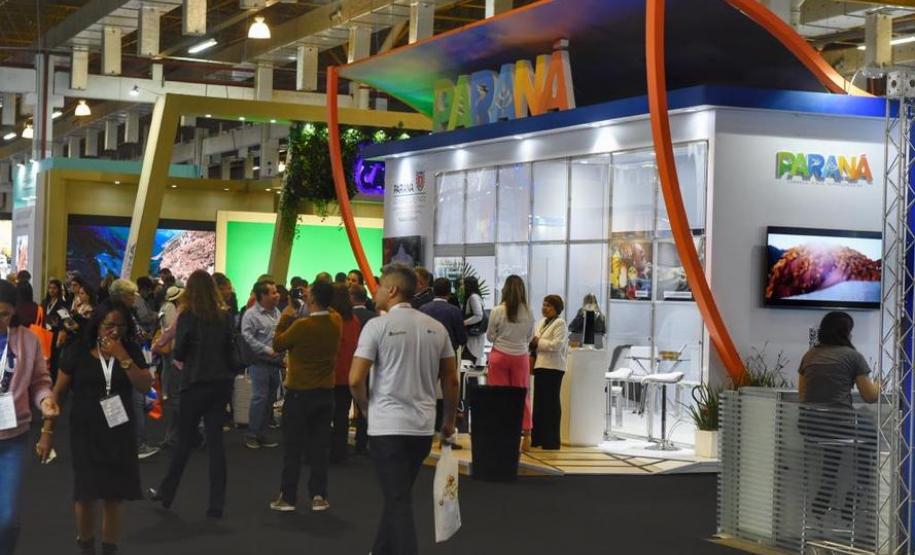 Paraná participa da maior feira de negócios e turismo do Brasil Paraná participa da maior feira de negócios e turismo do Brasil
