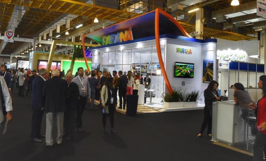 Paraná participa da maior feira de negócios e turismo do Brasil Paraná participa da maior feira de negócios e turismo do Brasil