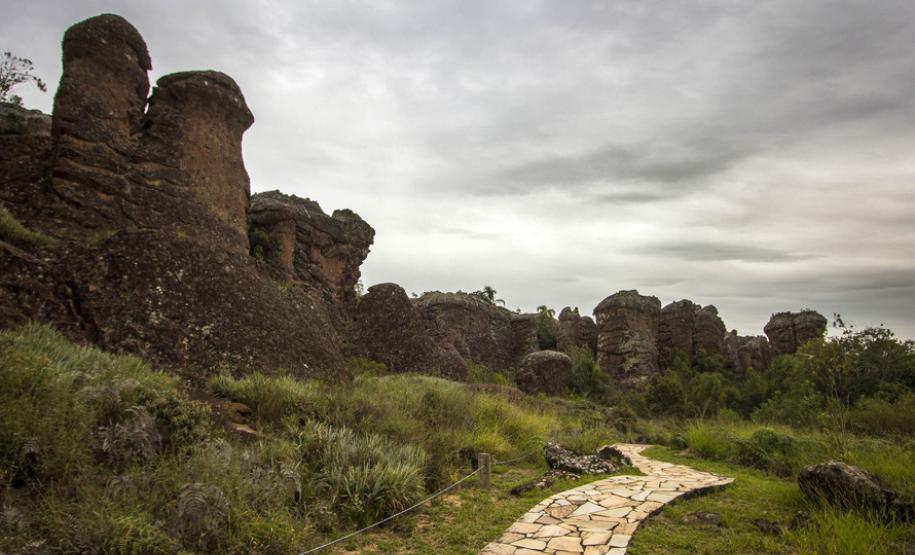 10 lugares imperdíveis para conhecer no Paraná