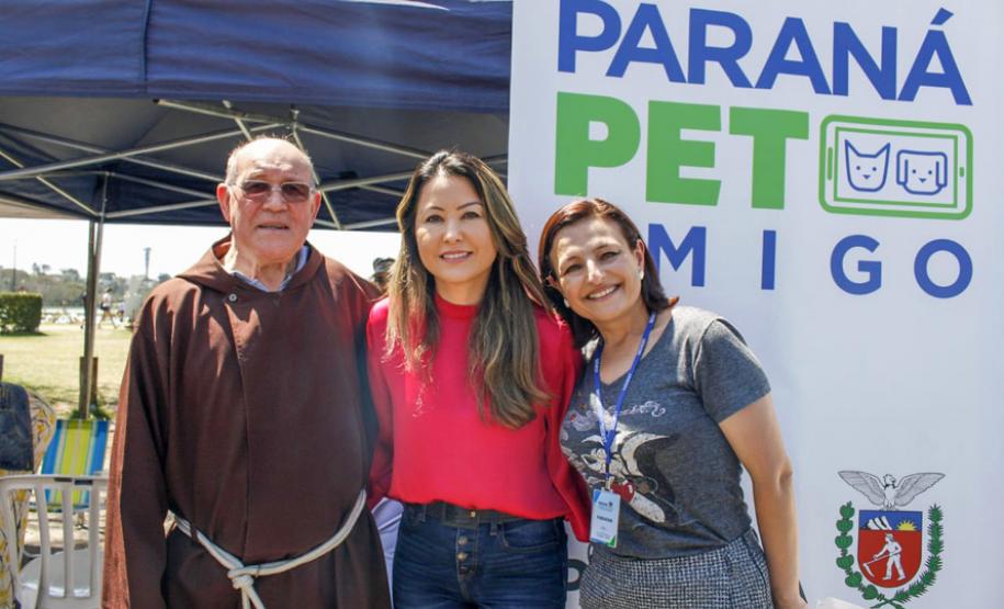Paraná Pet Amigo resulta em 91 adoções no Estado