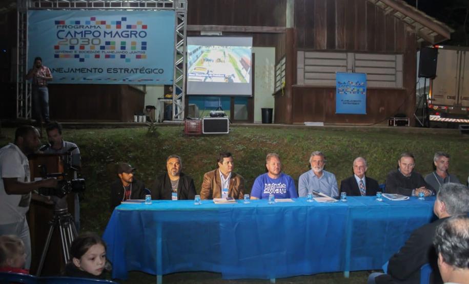 Governo e Campo Magro vão regularizar 100 propriedades rurais