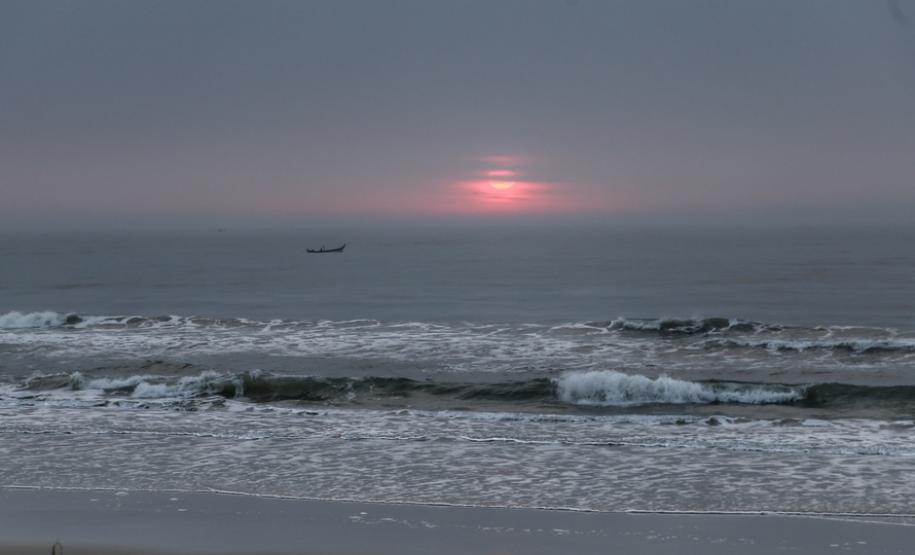 Coleta de amostras de águas das praias do Paraná começa já em novembro