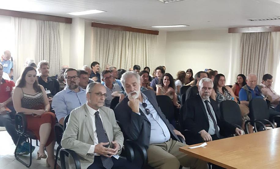 Parceria com o ITCG lança projetos de geologia no Paraná